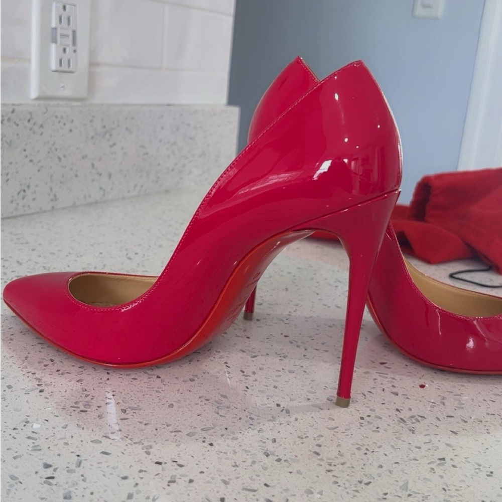 Christian Louboutin Hot Pink/Fuchsia Patent Leather Pointed-Toe Pumps - Picture 7 of 11